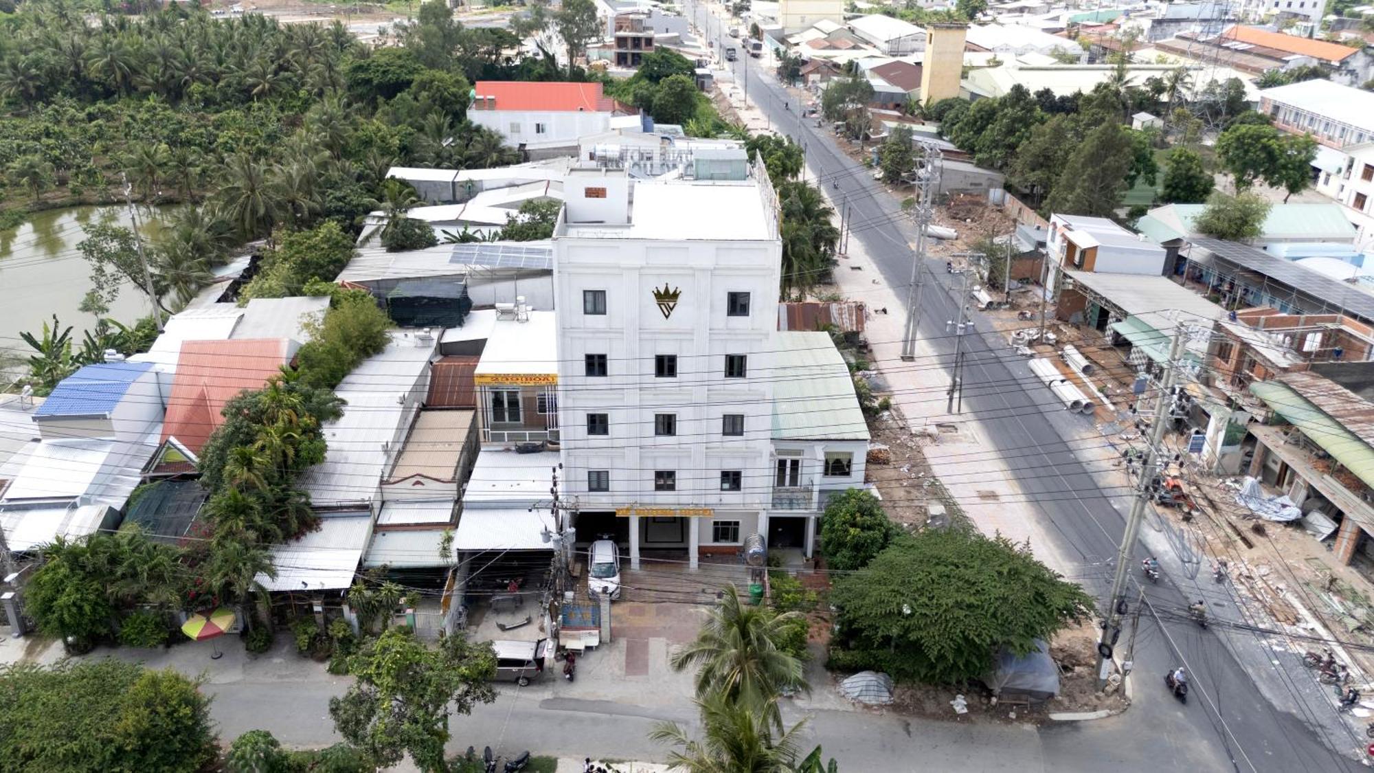 Hotel Khach San De Vuong Cao Lãnh Exteriér fotografie